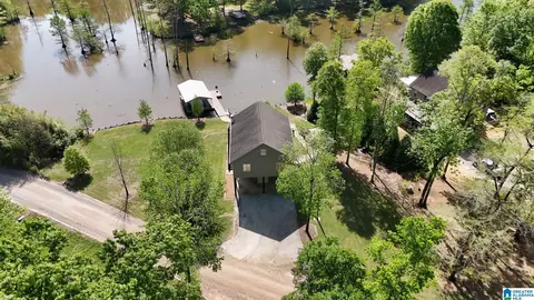 517 Teal Ln, Eutaw, AL 35462