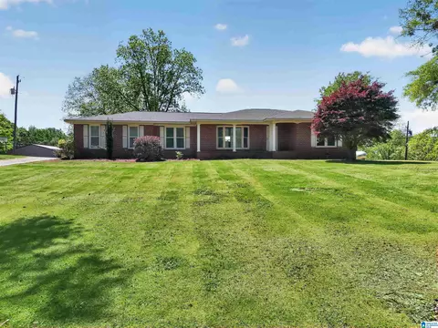 Exterior - 1035 Temple Rd, Clanton, AL 35045 photo 2 of 2