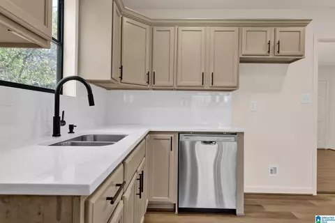 Kitchen - 6681 Burchfield Loop, Mc Calla, AL 35111 photo 2 of 3