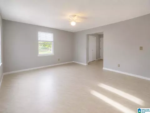 Living - 116 Randall Cir, Clanton, AL 35045 photo 1 of 1
