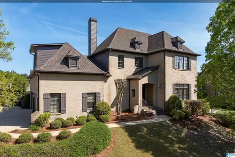 709 Boulder Lake Ln, Vestavia Hills, AL 35242