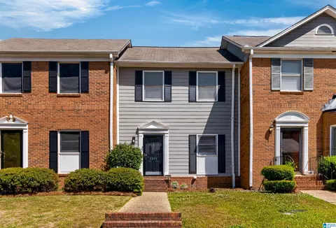 2204 Ascot Ln, Birmingham, AL 35216