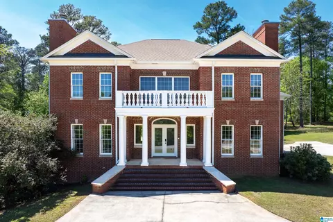 409 Pineview Dr, West Blocton, AL 35184