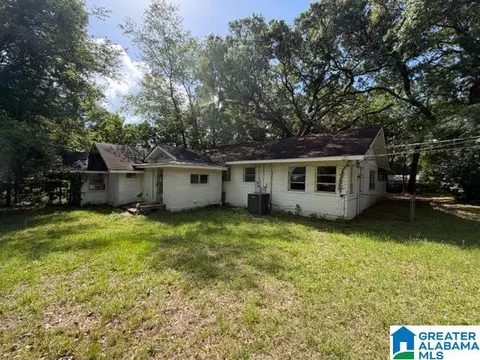 3838 Shelly Dr, Mobile, AL 36693 photo 4