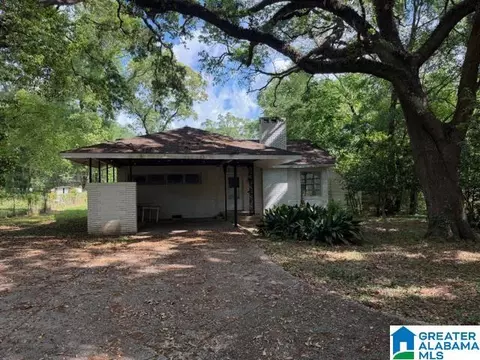 3838 Shelly Dr, Mobile, AL 36693 photo 2