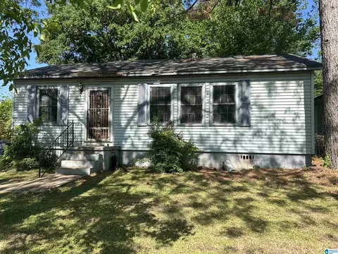 2006 27th Ave, Hueytown, AL 35023