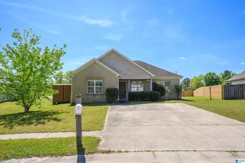117 Ridgecrest Rd, Calera, AL 35040