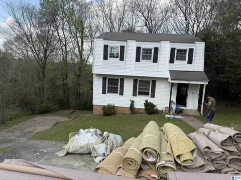 124 Fox Hill Dr, Center Point, AL 35215