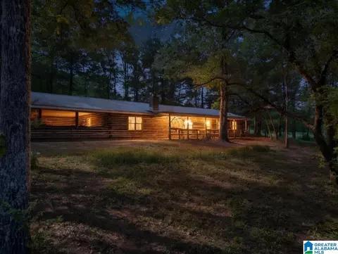 325 Grizzle Ln, Talladega, AL 35160
