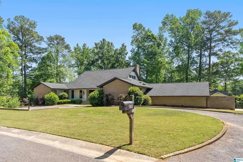 300 Golf Dr, Hoover, AL 35226