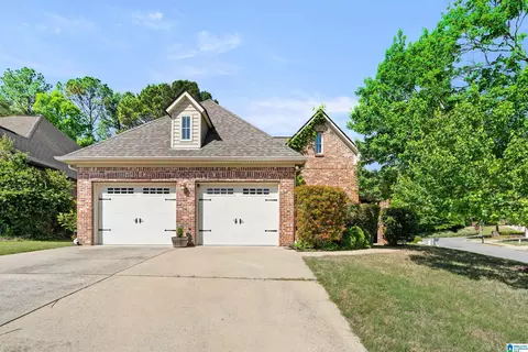 1106 Weybridge Cir, Pelham, AL 35124