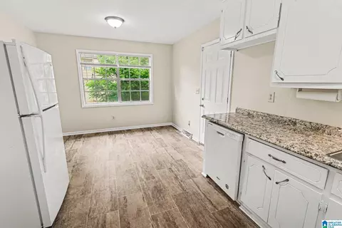552 Karey Dr, Center Point, AL 35215