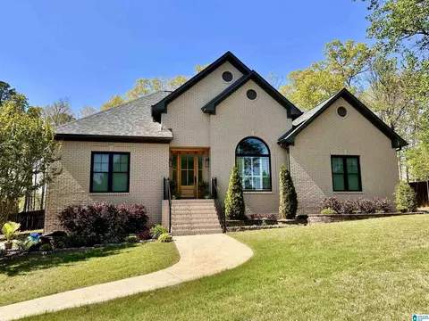 323 Panoramic Cir, Warrior, AL 35180