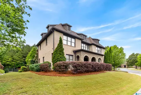 795 Hampden Place Cir, Vestavia Hills, AL 35242