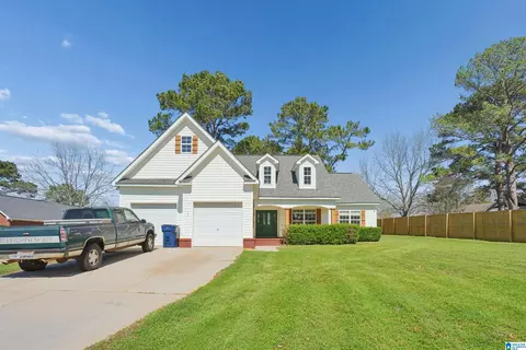 677 Sandstone Dr, Dothan, AL 36303