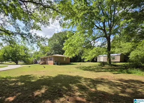 113 Ridgeview Rd, Talladega, AL 35160