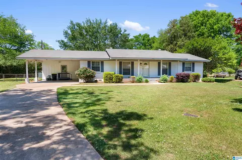 923 Heritage Dr, Sylacauga, AL 35150