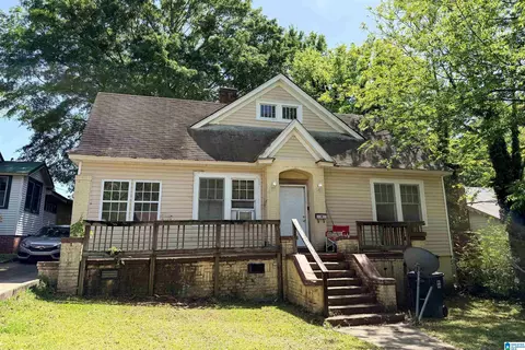 614 E 22nd St, Anniston, AL 36207