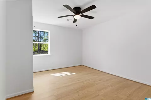 Bedroom - 620 Dee Dr, Warrior, AL 35180 photo 1 of 7
