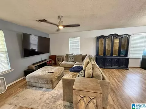 Living - 222 Kenyon Dr, Ohatchee, AL 36271 photo 1 of 1