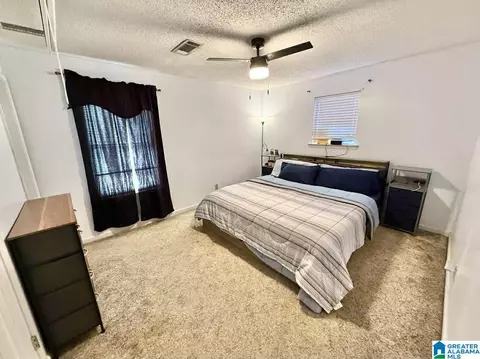 Bedroom - 222 Kenyon Dr, Ohatchee, AL 36271 photo 2 of 11
