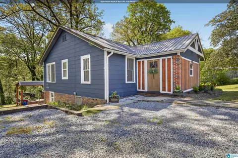 5537 Saks Rd, Anniston, AL 36206