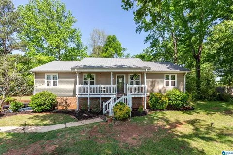 124 Pinebluff Trl, Trussville, AL 35173