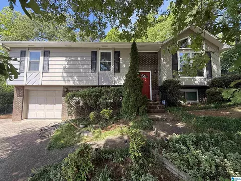 6750 Ridgewood Dr, Pinson, AL 35126