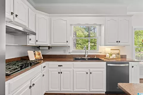 Kitchen - 12421 Mcmath Cir, Mc Calla, AL 35111 photo 5 of 5