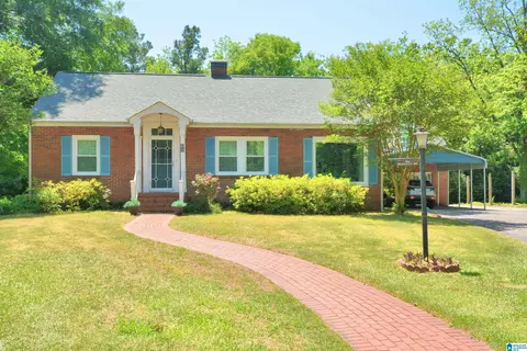 613 Hillcrest Dr, Talladega, AL 35160