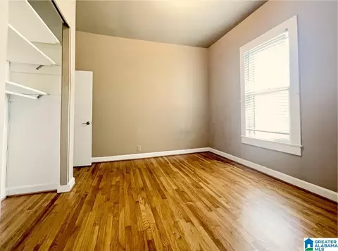 Bedroom - 301 1st Ave, Clanton, AL 35045 photo 5 of 8