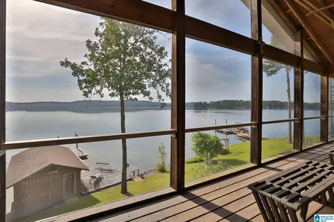 405 Frankies Rd, Vincent, AL 35178