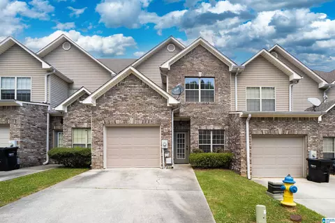 582 Hackberry Ridge Trce, Birmingham, AL 35226