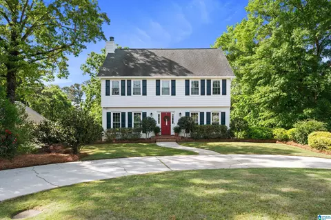 3332 Wisteria Dr, Vestavia Hills, AL 35216