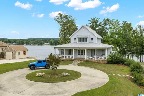 135 Timber Trl, Sylacauga, AL 35151