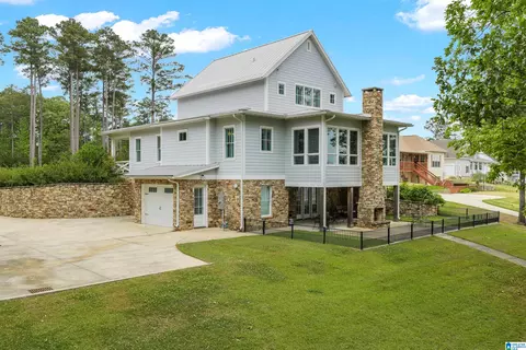 135 Timber Trl, Sylacauga, AL 35151