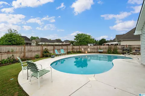 169 Camden Cove Pkwy, Calera, AL 35040