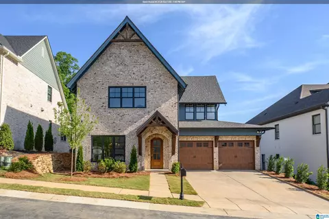 805 Southbend Ln, Vestavia Hills, AL 35216