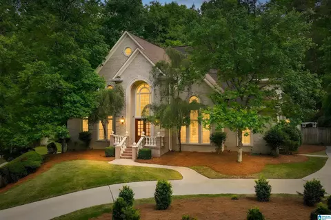2715 Stonehaven Pl, Birmingham, AL 35242
