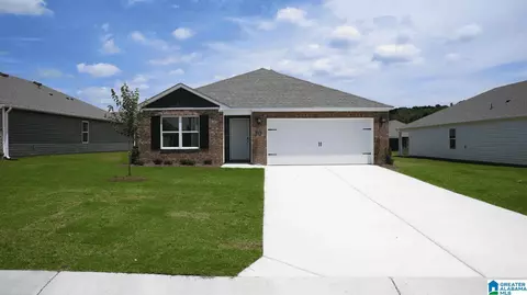 1720 Birch Bark Ln, Odenville, AL 35120