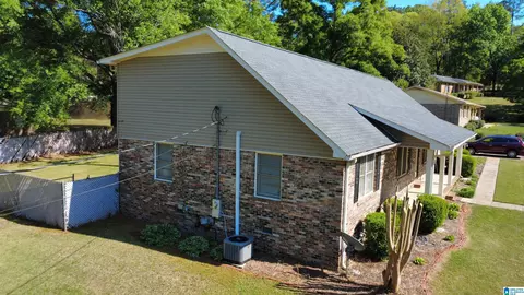 100 Hilltop Cir, Talladega, AL 35160