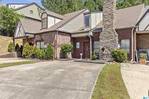 4204 Ashwood Cv, Birmingham, AL 35216