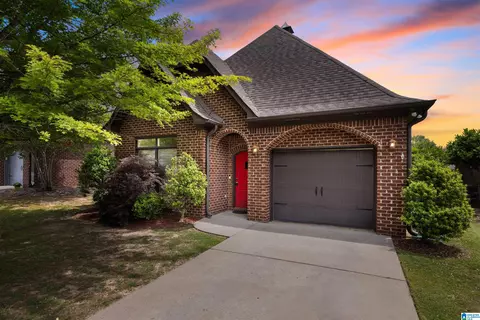 1165 Overlook Dr, Trussville, AL 35173
