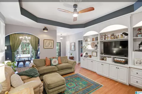 529 Willow Ln, Trussville, AL 35173