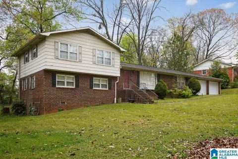 3629 Franklin Dr, Anniston, AL 36207