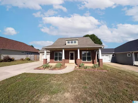 115 Whitestone Trl, Calera, AL 35040