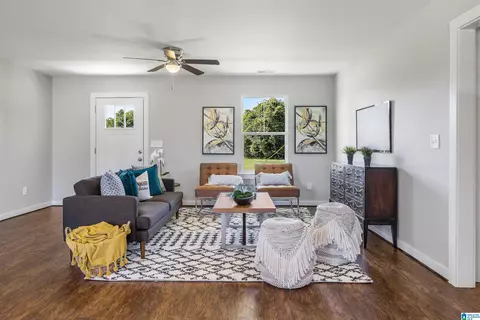 244 Mabelon Ct, Hueytown, AL 35023