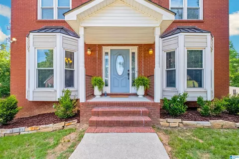5032 Knoll View Cir, Hoover, AL 35244
