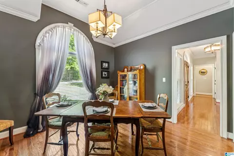 Dining - 1610 Hinkle Rd, Clanton, AL 35045 photo 4 of 4