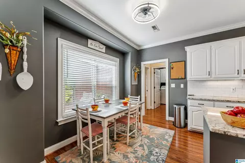 Dining - 1610 Hinkle Rd, Clanton, AL 35045 photo 1 of 4